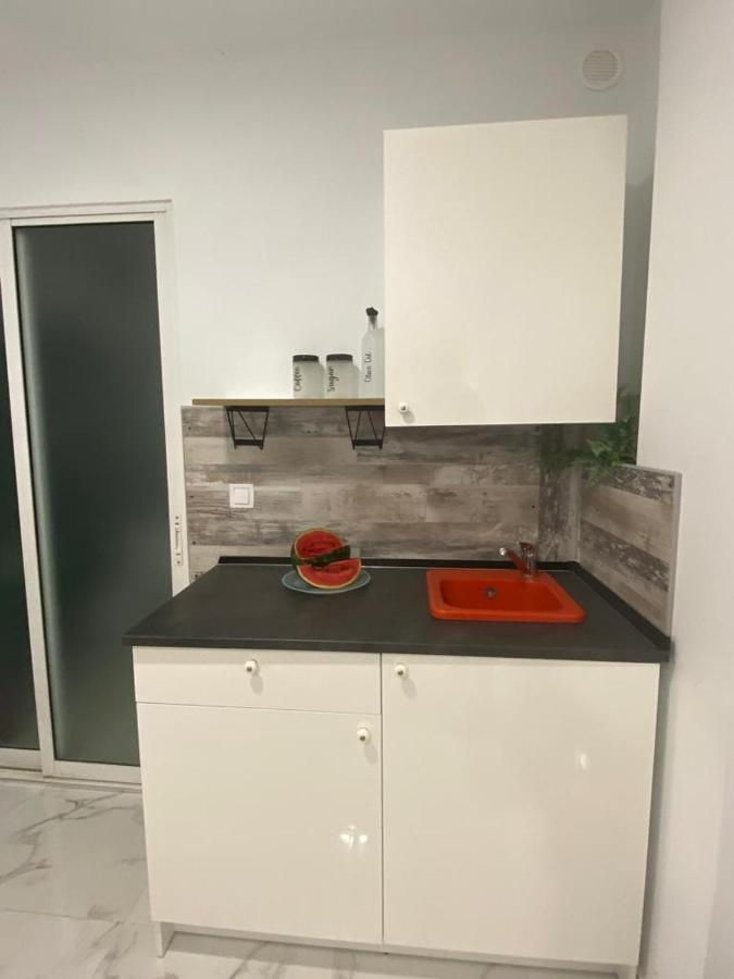 Nirvana Comfort Apartments 2 테살로니키 외부 사진